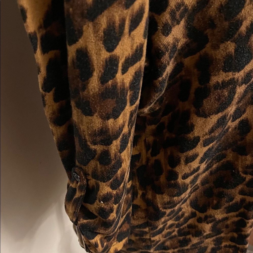 Wild Style Leopard Print Zip Blouse - Picture 6 of 8